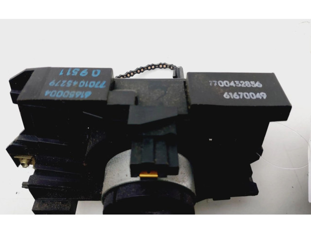 Подрулевой шлейф SRS 7701045279   Renault Clio II