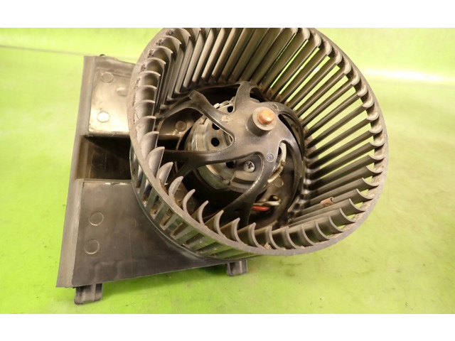 Вентилятор печки Skoda Octavia Mk1 (1U)