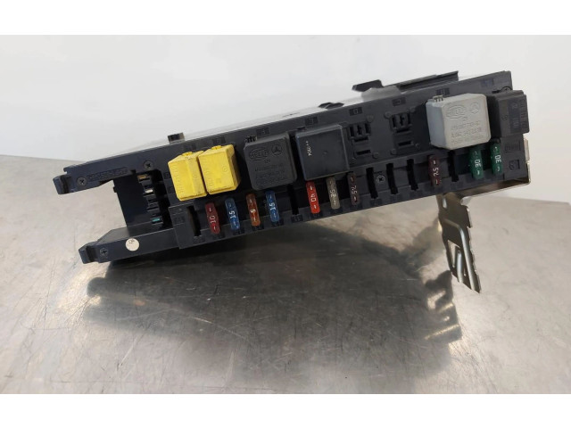 Pojistková skříňka 2035450710 Mercedes-Benz C W203