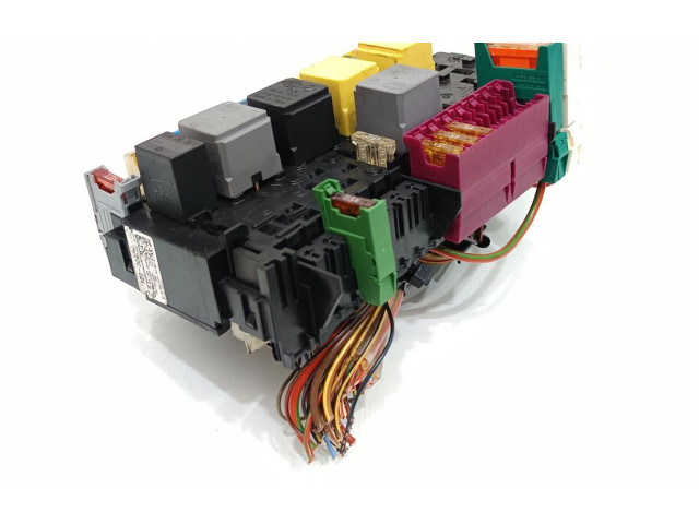 Блок предохранителей A2469060093   Mercedes-Benz A W176    