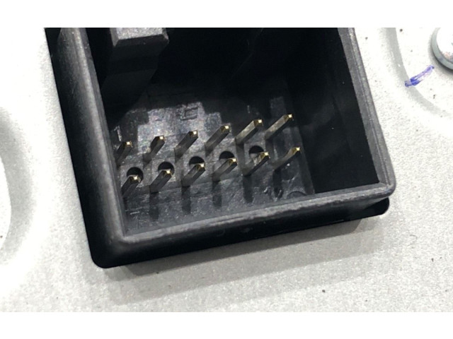 Блок предохранителей  5E0919605H   Skoda Octavia Mk3 (5E)    