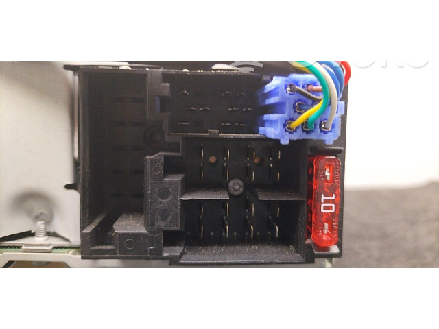 Поршень Радио/ проигрыватель CD/DVD / навигация 940A4000 156101806  Alfa Romeo Giulietta  