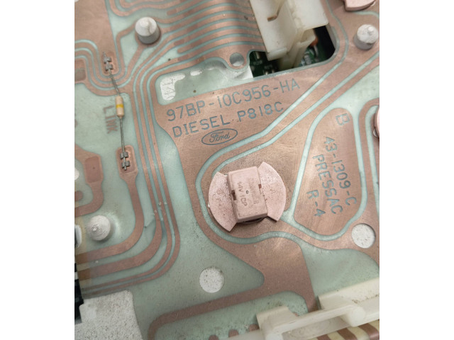 Přístrojová deska  Ford Mondeo MK I 1993 97BP10C956HA  