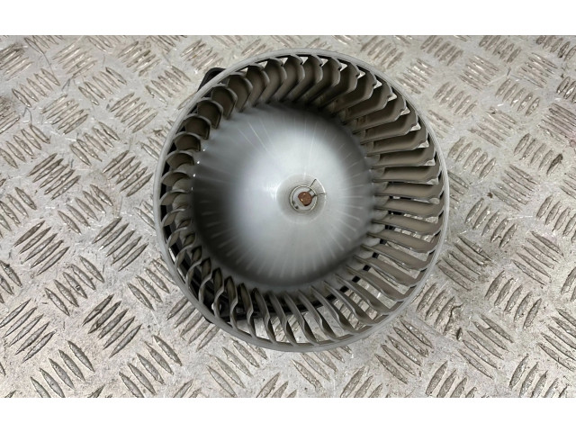 Вентилятор печки Subaru Forester SH