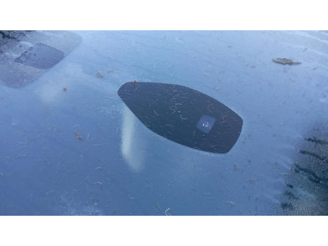 Переднее стекло