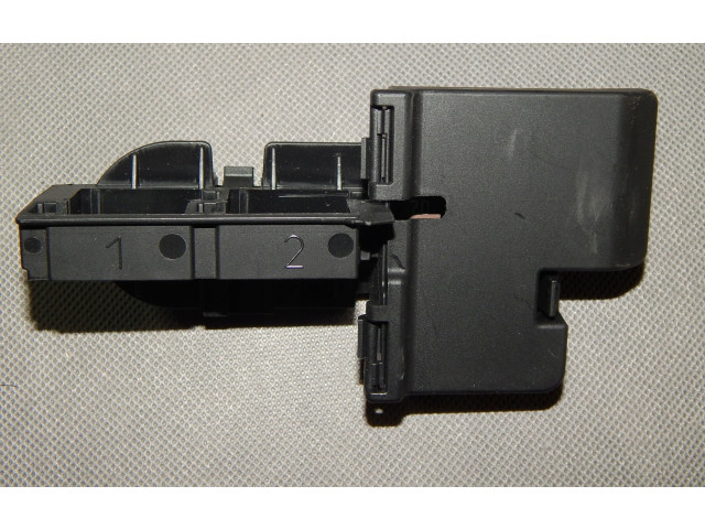 Блок предохранителей 80A937503 Audi Q5 SQ5