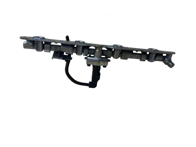 Vstřikovací lišta 8945833030, 19L13 Toyota C-HR pro benzínový / Электричество motor 2.0