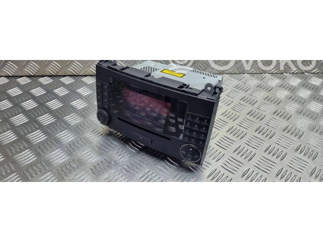 Pojistková skříňka Радио/ проигрыватель  / навигация A1698207589, 58006250KHZ   Mercedes-Benz B W245 2005