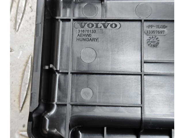 Блок предохранителей  31384034, 31676133   Volvo XC90    