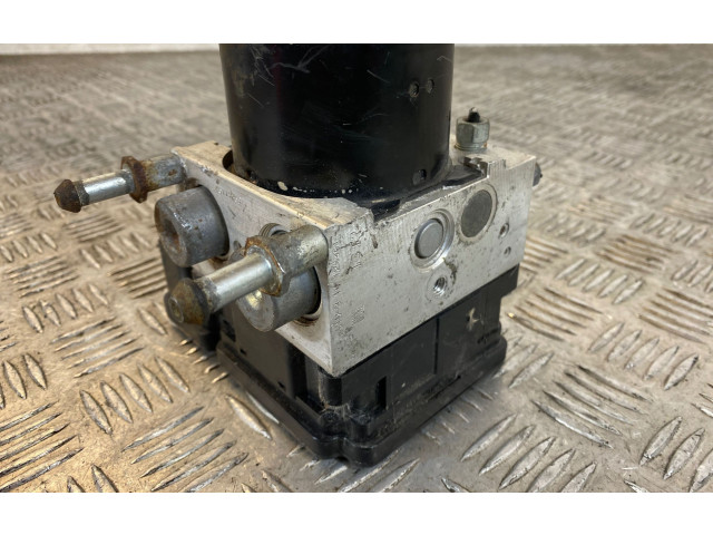 Блок АБС P68071998AD, 25021218184   Fiat  Freemont   -  года