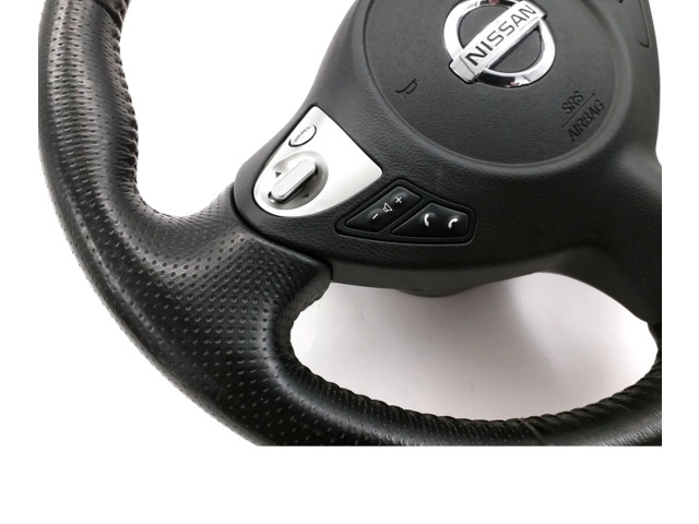 Volant Nissan Juke I F15 2010