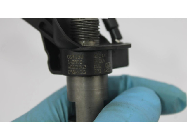 Vstřikovač 059130855AX   Audi A8 S8 D3 4E     