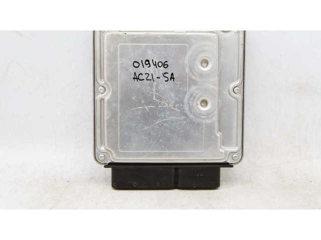 Řídící jednotka 03g906016hn, 0281012272 Volkswagen Caddy 2007