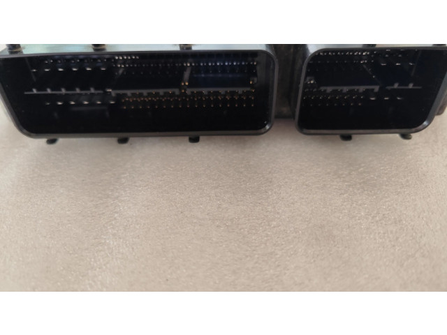 Блок управления двигателя 8966153741   Lexus IS 220D-250-350