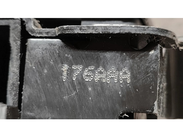 замок багажника 176AAA    Dodge Caliber 