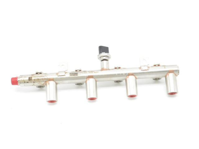 Топливная рампа 46338802, 4025216842 Jeep Renegade 1.3 для двигателя EYG 46337540