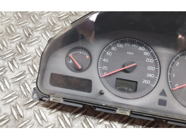 Панель приборов    Volvo V70       