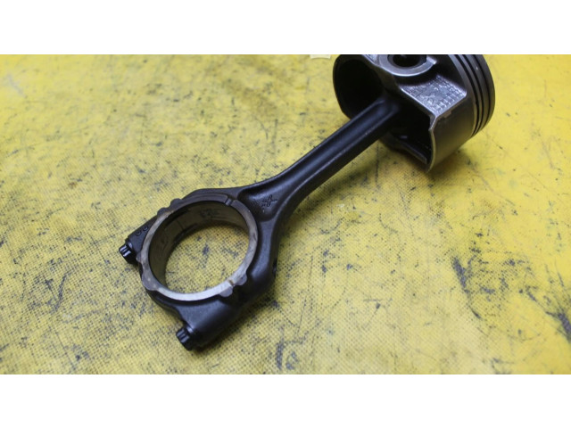 Поршень с шатуном 4J11 Mitsubishi Outlander