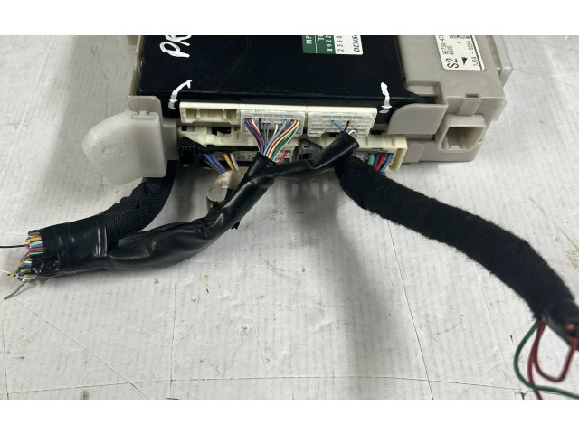 Pojistková skříňka 89221-47500, 238000-5791 Toyota Prius+ (ZVW40) 2017