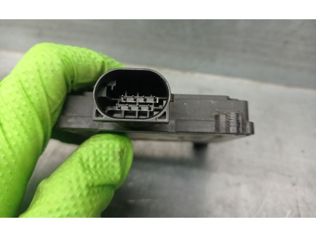 Блок управления 95400J7AR0   KIA Xceed