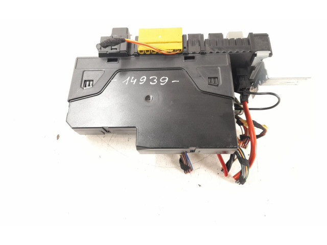 Блок предохранителей  2049009101, 2049004203   Mercedes-Benz GLK (X204)    