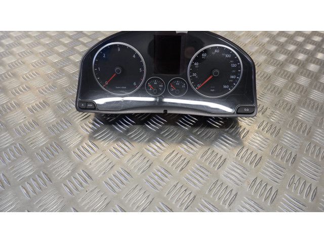 Přístrojová deska Volkswagen Tiguan 2009 5N0920970D, 5N0920970D