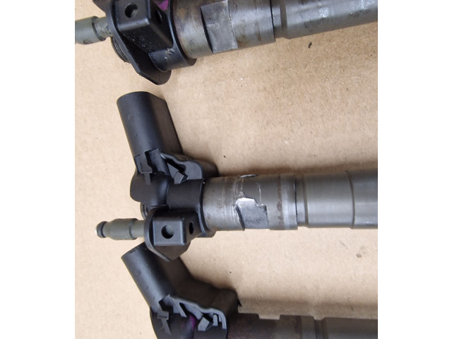 Vstřikovač 059130277, 059130277CC Audi A8 S8 D4 4H