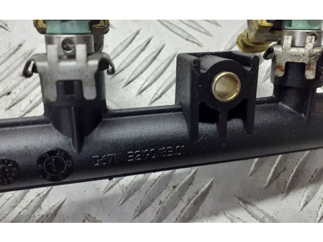 Vstřikovací lišta 3219018301   Fiat Punto (188)     