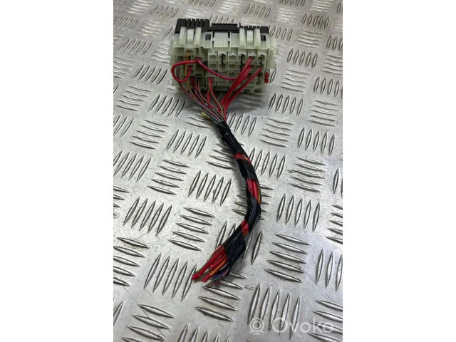 Блок предохранителей     Volvo V70    