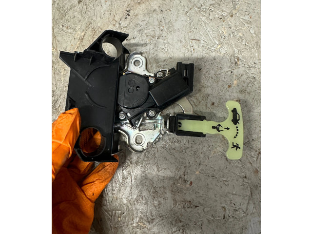 Zámek zadních dveří E41653172 Toyota Corolla Verso E121 2003