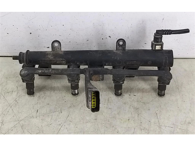 Топливная рампа 9628982980D Citroen Xsara