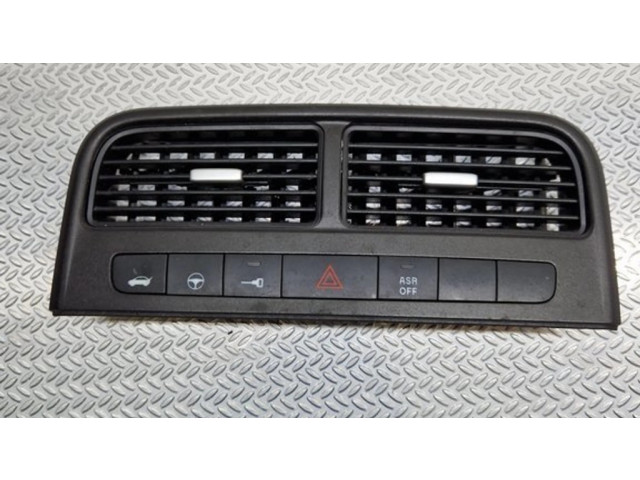 Центральная воздушная решётка