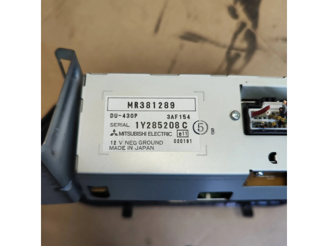 Дисплей    MR381289, 1Y285208C   Mitsubishi Space Star