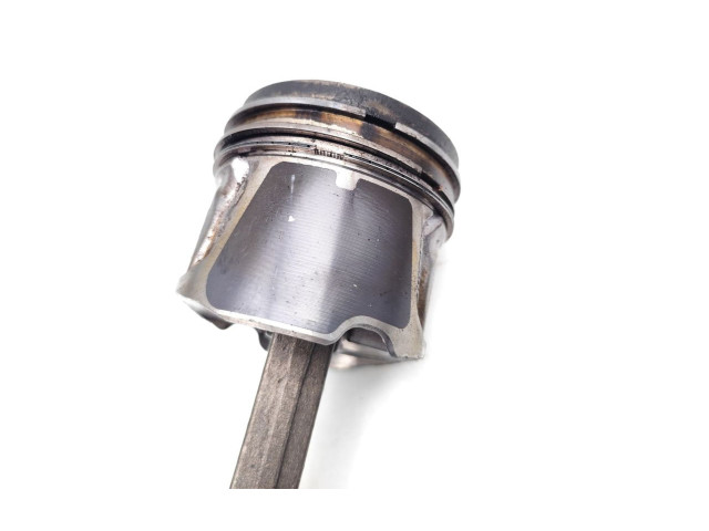 Píst EE20Z Subaru Outback EE20Z