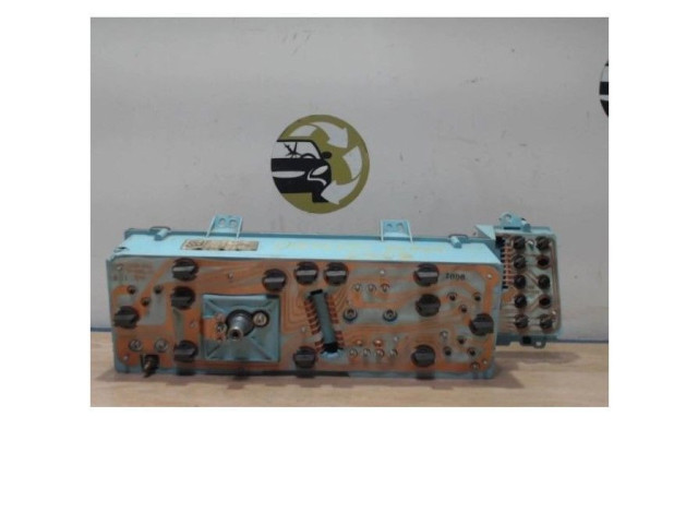 Панель приборов Jeep Cherokee