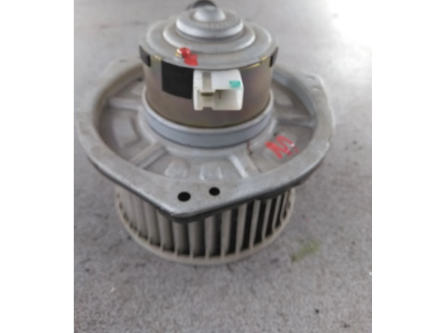 Вентилятор печки       Nissan Prairie