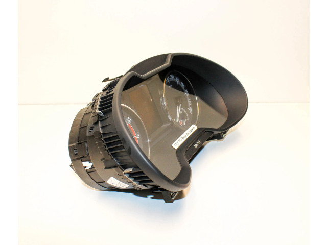 Панель приборов 5E0920780F Skoda Octavia Mk3 (5E)