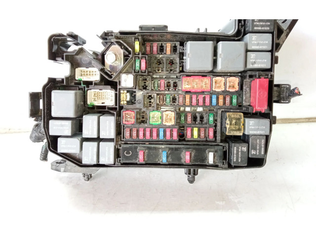 Модуль управления BSM Toyota Auris E180