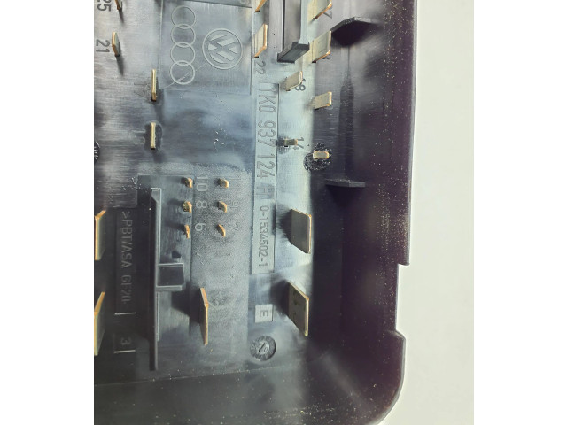 Блок предохранителей 1K0937124H, 015345021 Volkswagen Touran I