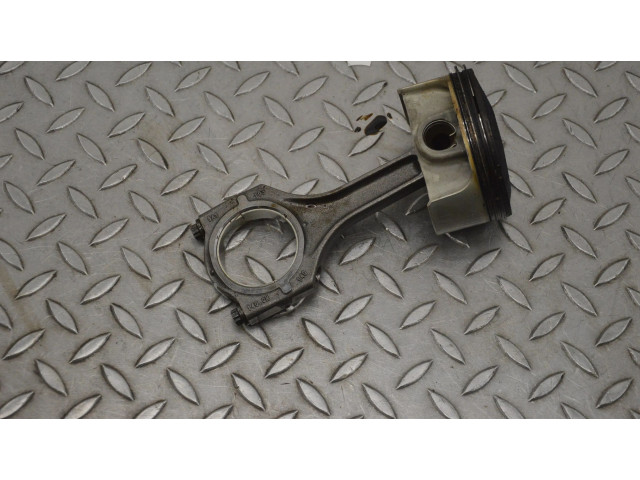 Píst 9A11031400R Porsche 911 991 MA1.03