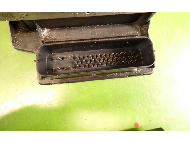 Блок АБС    Volvo  V70  2000 - 2004 года