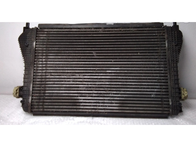 Радиатор интеркулера 1K0145803 Volkswagen Golf VI