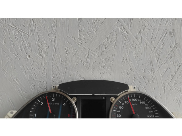 Přístrojová deska Audi A6 S6 C6 4F 2006 4F0920900, 4F0910900S