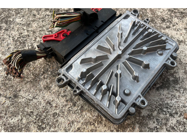 Блок управления двигателя Volvo C70 2006 - 2010 года