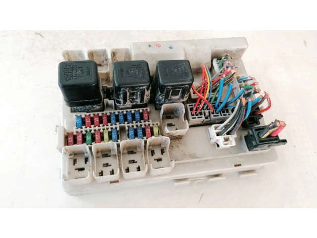   Pojistková skříňka    Nissan Murano Z50 2005