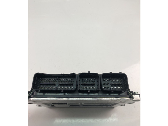 Блок управления двигателя 32313937, FR38   Volvo XC60