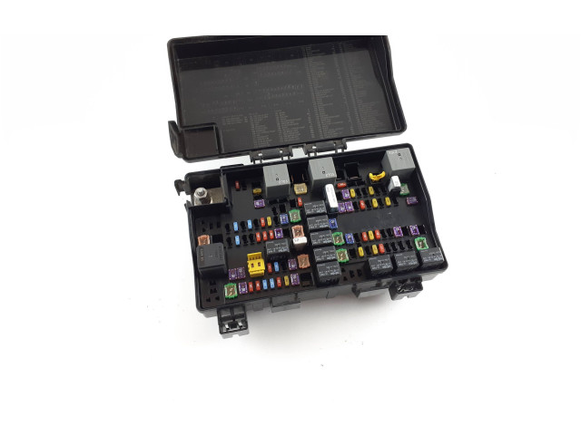 Блок предохранителей 68253442AB, P68253442AB Jeep Grand Cherokee