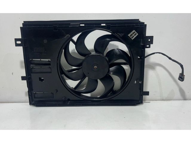 Электрический вентилятор радиаторов 9832930080 Opel Combo E