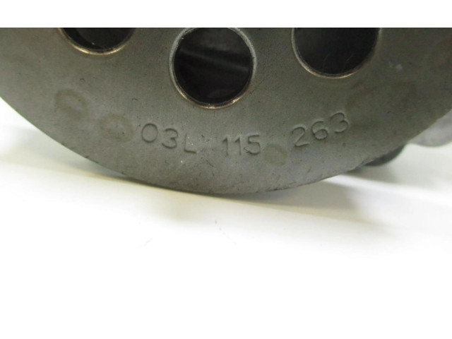 Масляный насос   03L115105B  Audi A1 