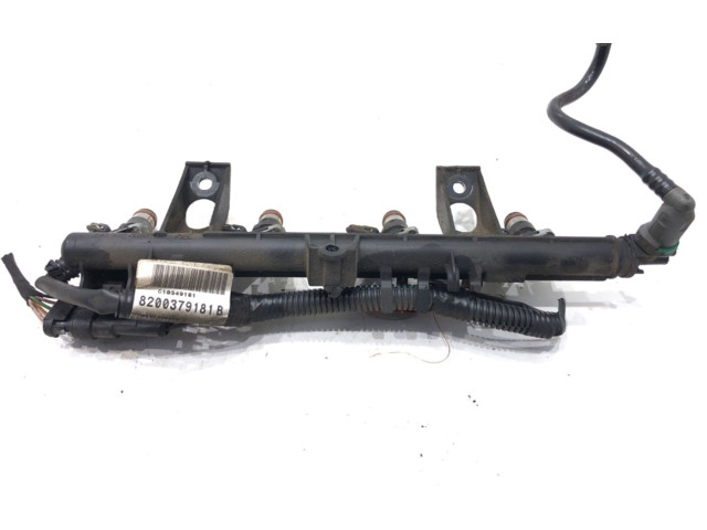 Топливная рампа 8200292590 Renault Clio III